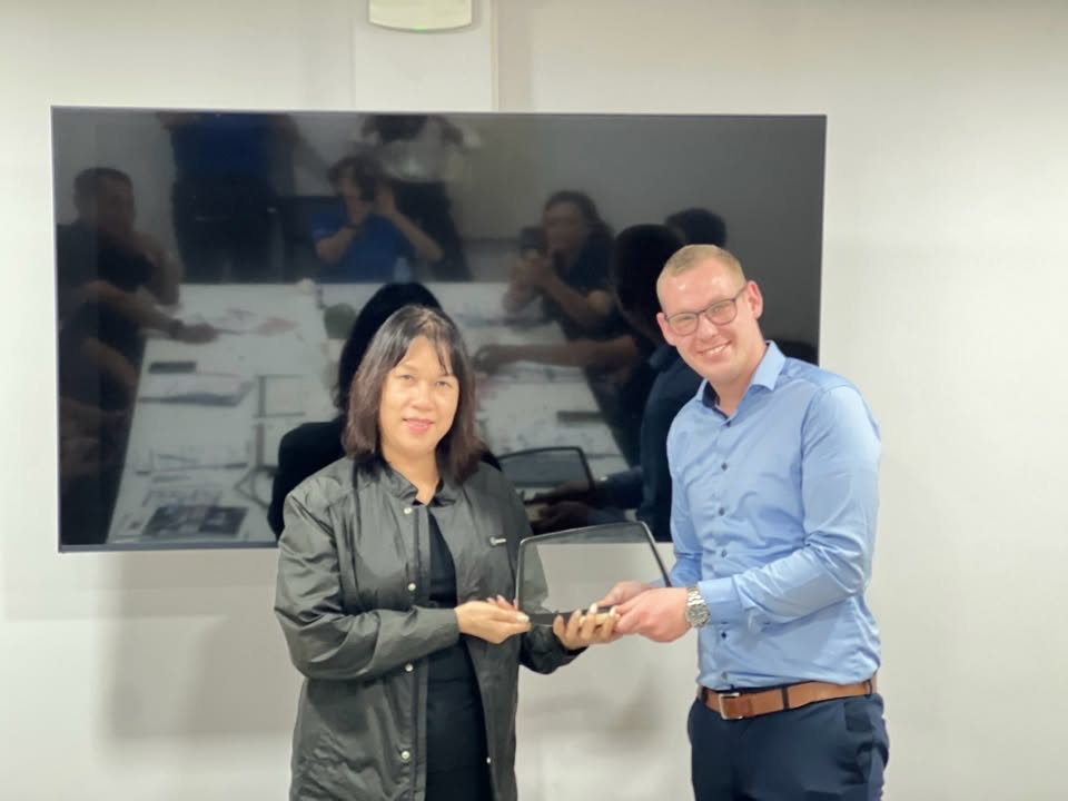 HBC System, Masiri Equipment and M&H Group would like to thank Mercedes Benz 4 dealerships... - M&H Group news photo 8