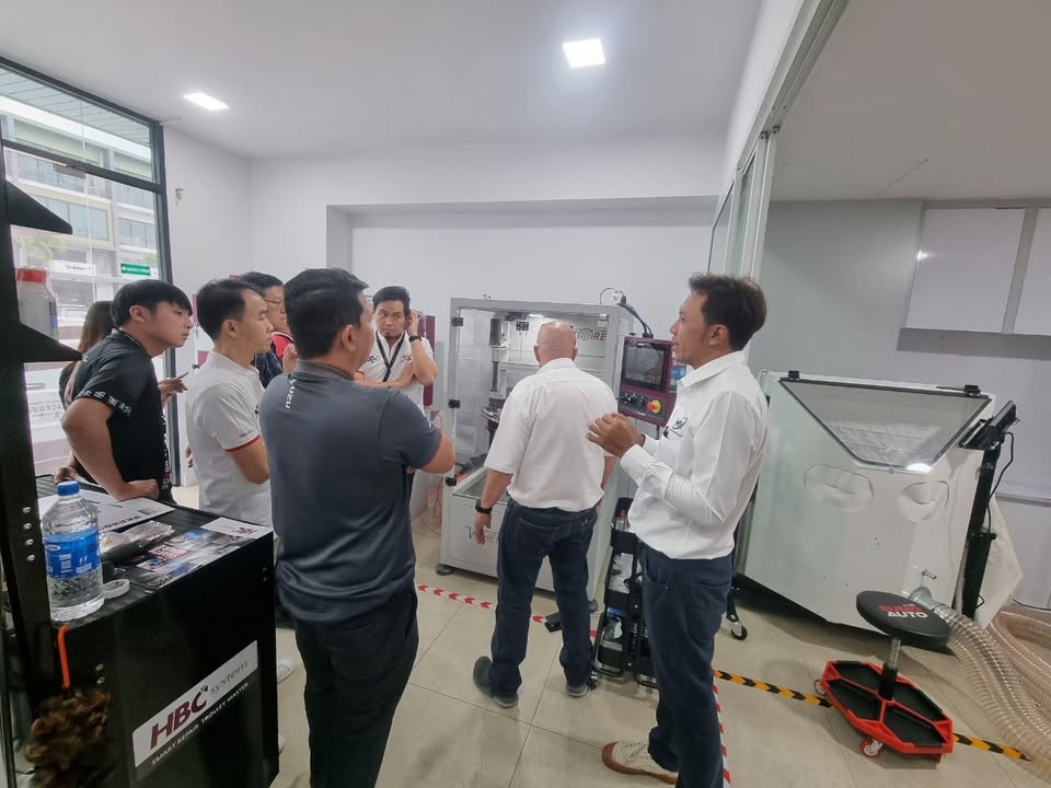 อัปเดตเทคโนโลยีงานซ่อมล้อแม็ก: ISUZU / Thailand - ภาพข่าว M&H Group 8