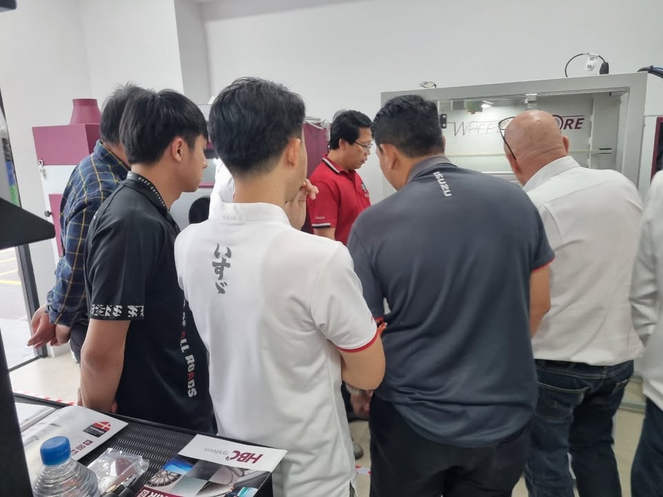 อัปเดตเทคโนโลยีงานซ่อมล้อแม็ก: ISUZU / Thailand - ภาพข่าว M&H Group 10