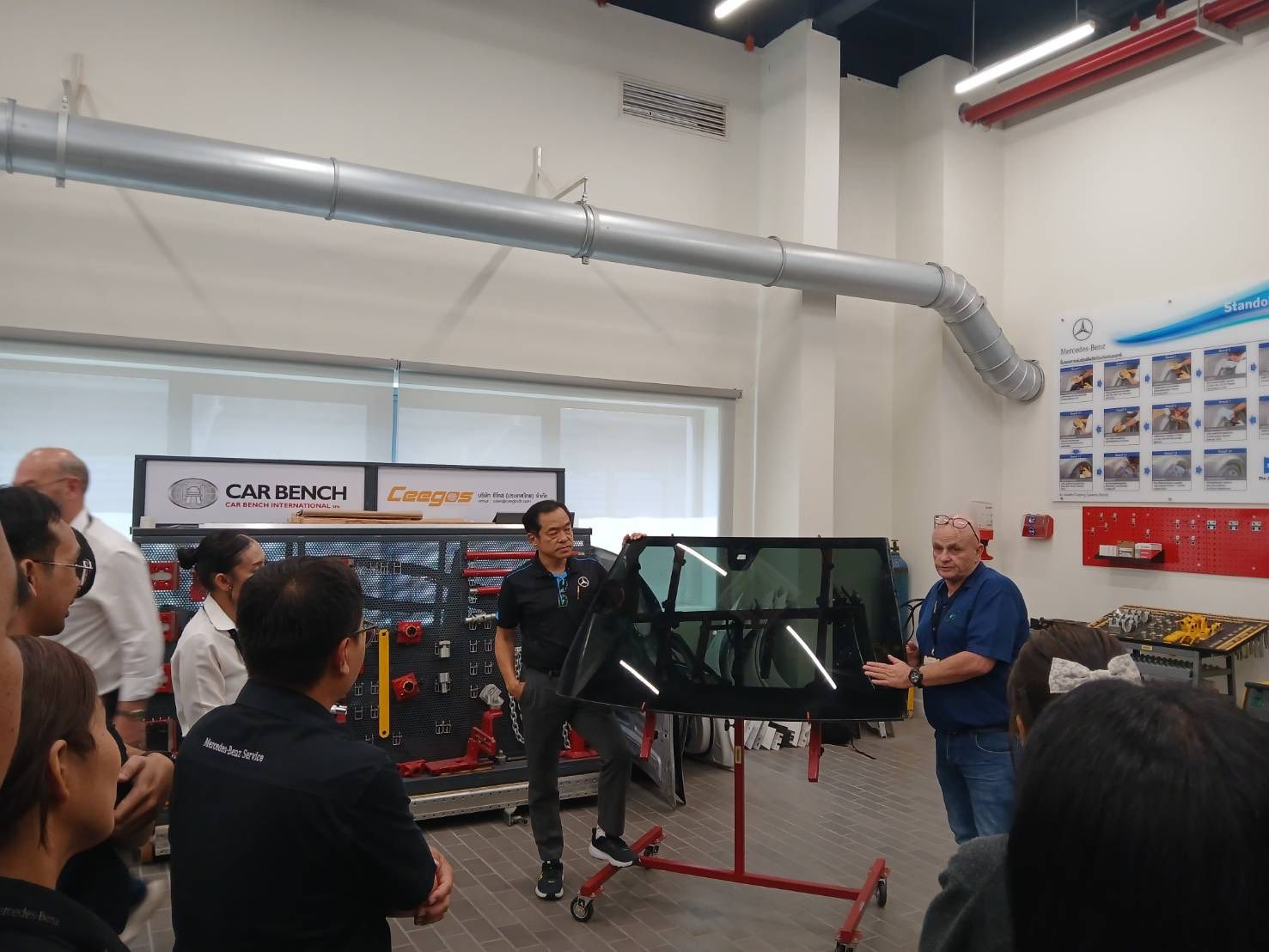 Hands-on windscreen repair workflow review at Mercedes-Benz Thailand